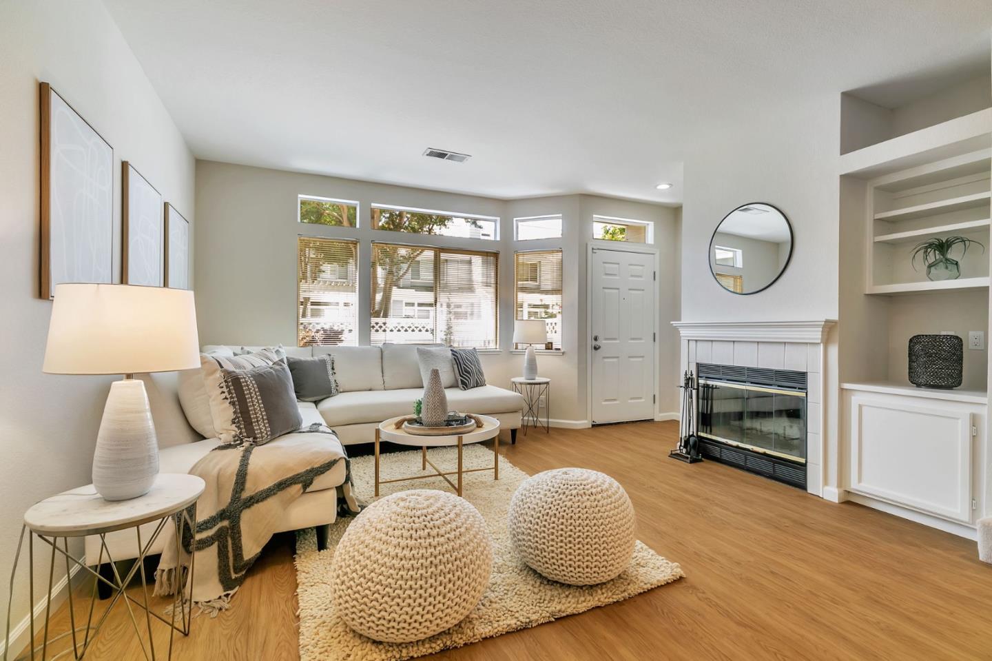 Detail Gallery Image 9 of 46 For 3637 Cabernet Vineyards Cir, San Jose,  CA 95117 - 2 Beds | 2/1 Baths