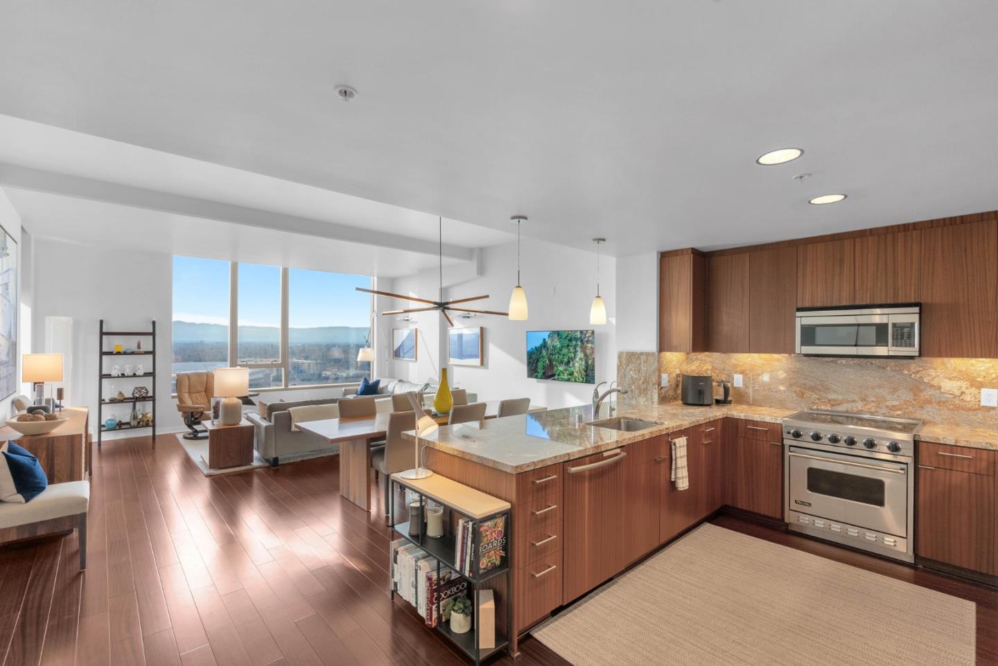 Detail Gallery Image 13 of 45 For 38 N Almaden Blvd #2007,  San Jose,  CA 95110 - 3 Beds | 2 Baths