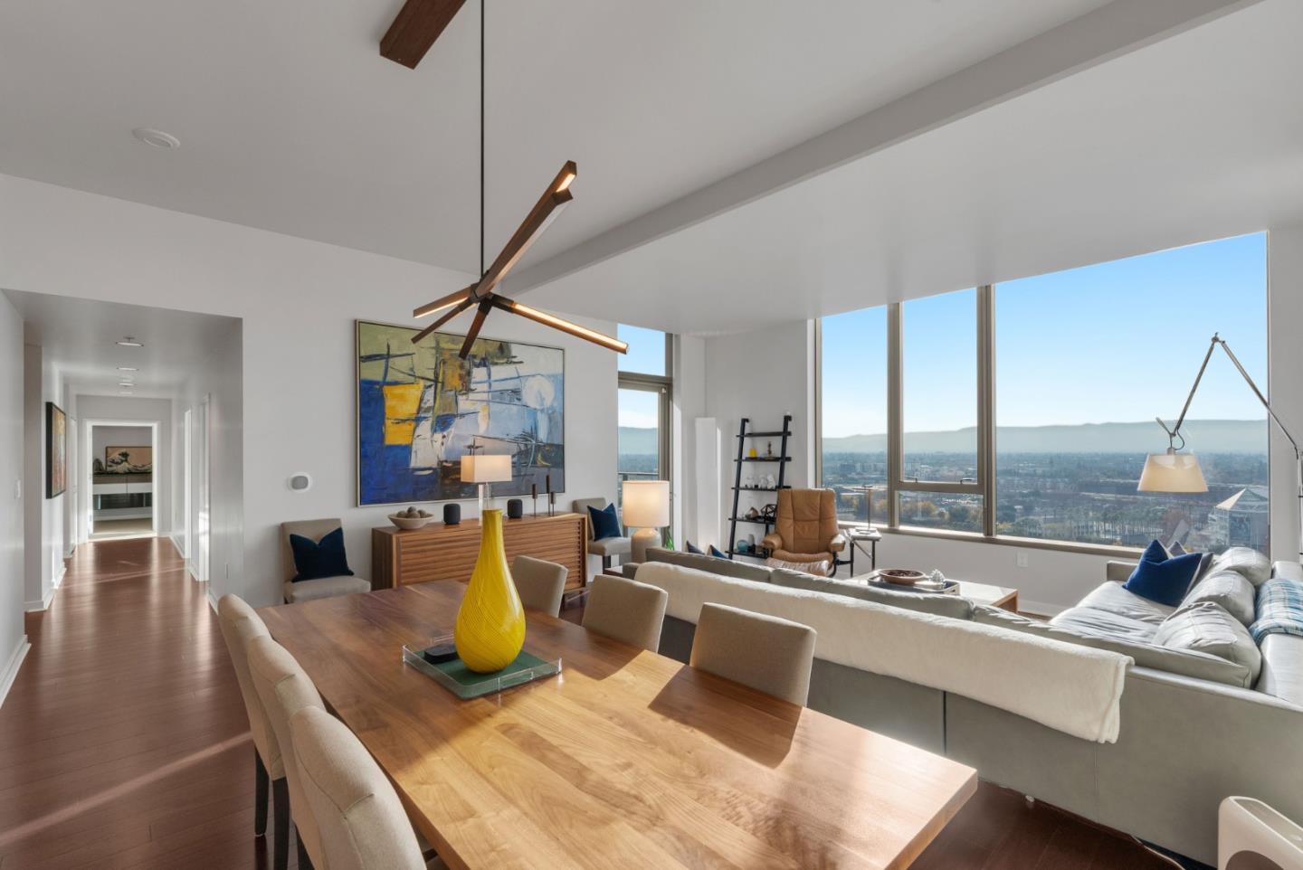 Detail Gallery Image 2 of 45 For 38 N Almaden Blvd #2007,  San Jose,  CA 95110 - 3 Beds | 2 Baths
