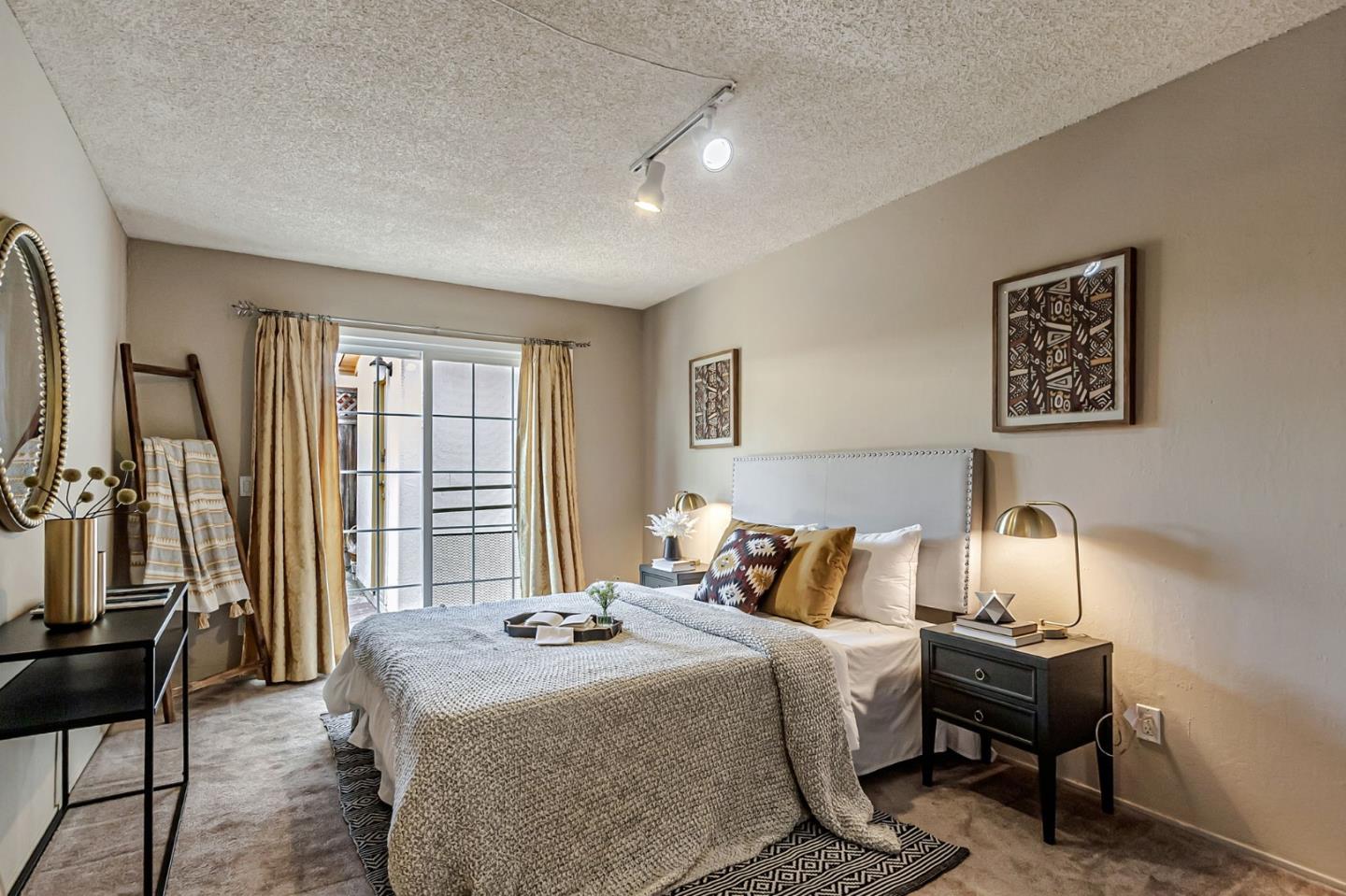 Detail Gallery Image 11 of 20 For 1182 Turtlerock Dr, San Jose,  CA 95122 - 3 Beds | 2 Baths