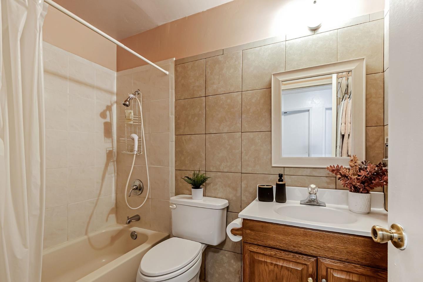 Detail Gallery Image 14 of 20 For 1182 Turtlerock Dr, San Jose,  CA 95122 - 3 Beds | 2 Baths