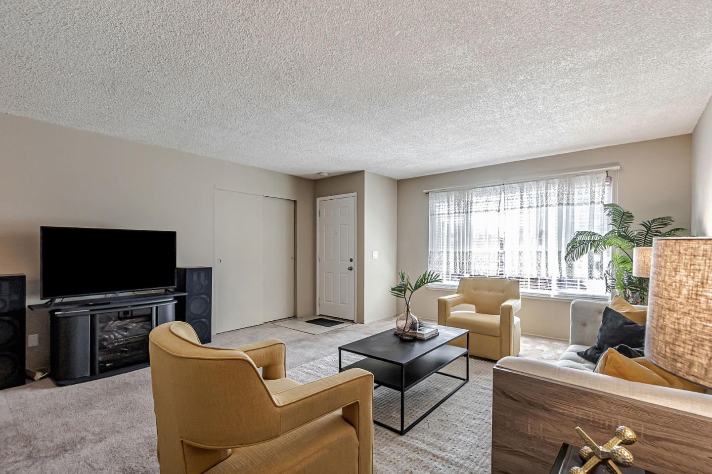 Detail Gallery Image 6 of 20 For 1182 Turtlerock Dr, San Jose,  CA 95122 - 3 Beds | 2 Baths