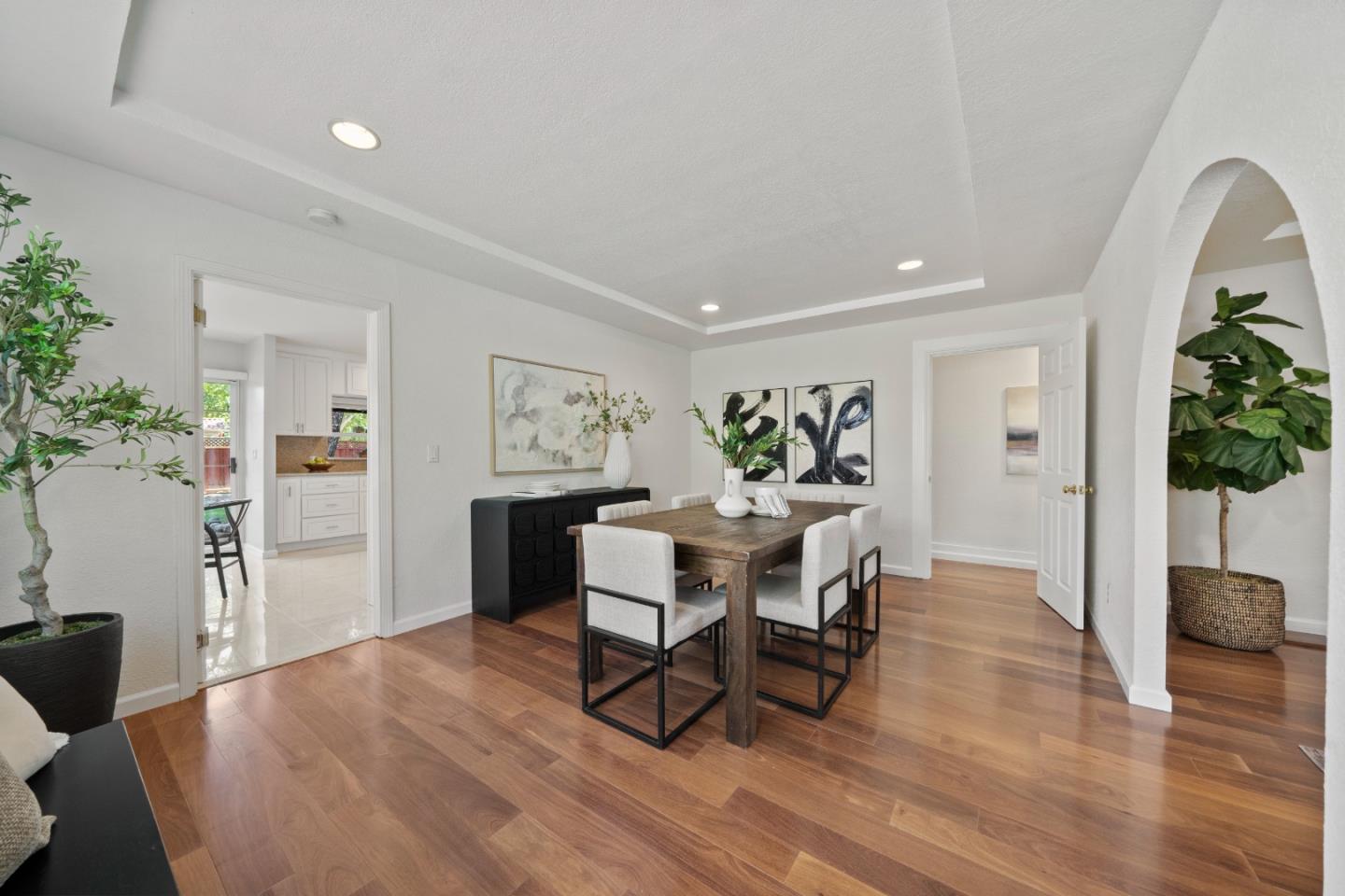 Detail Gallery Image 13 of 76 For 1394 Randol Ave, San Jose,  CA 95126 - 3 Beds | 2 Baths