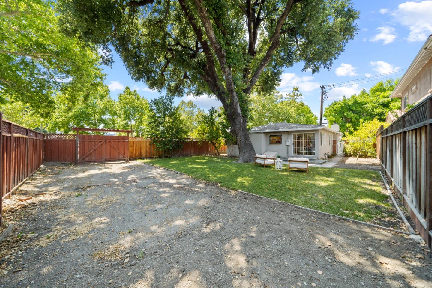 Detail Gallery Image 35 of 76 For 1394 Randol Ave, San Jose,  CA 95126 - 3 Beds | 2 Baths