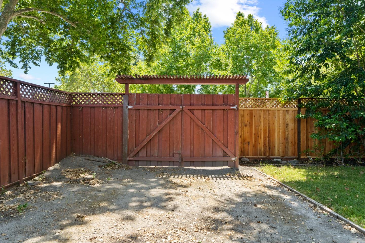 Detail Gallery Image 37 of 76 For 1394 Randol Ave, San Jose,  CA 95126 - 3 Beds | 2 Baths