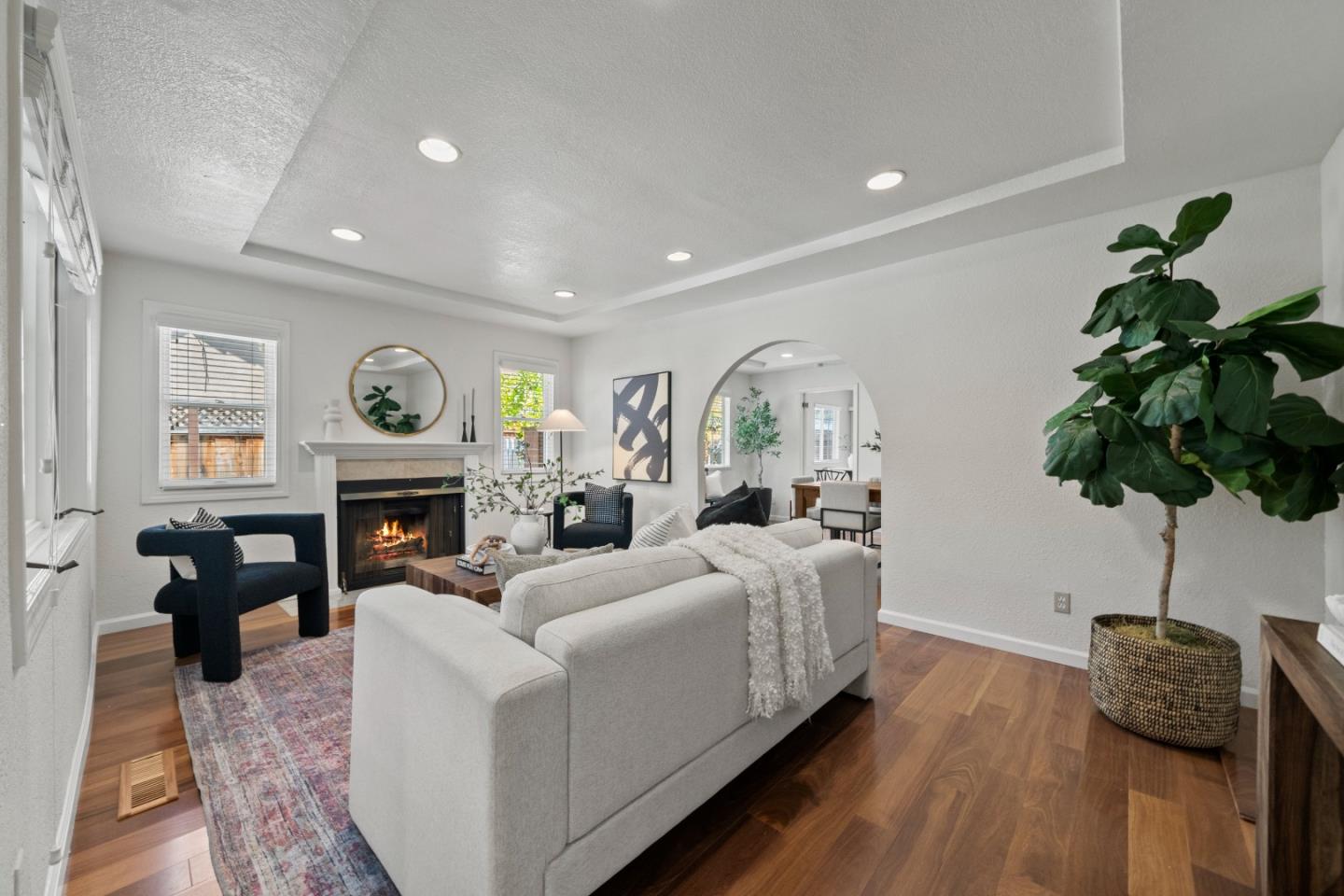 Detail Gallery Image 4 of 76 For 1394 Randol Ave, San Jose,  CA 95126 - 3 Beds | 2 Baths
