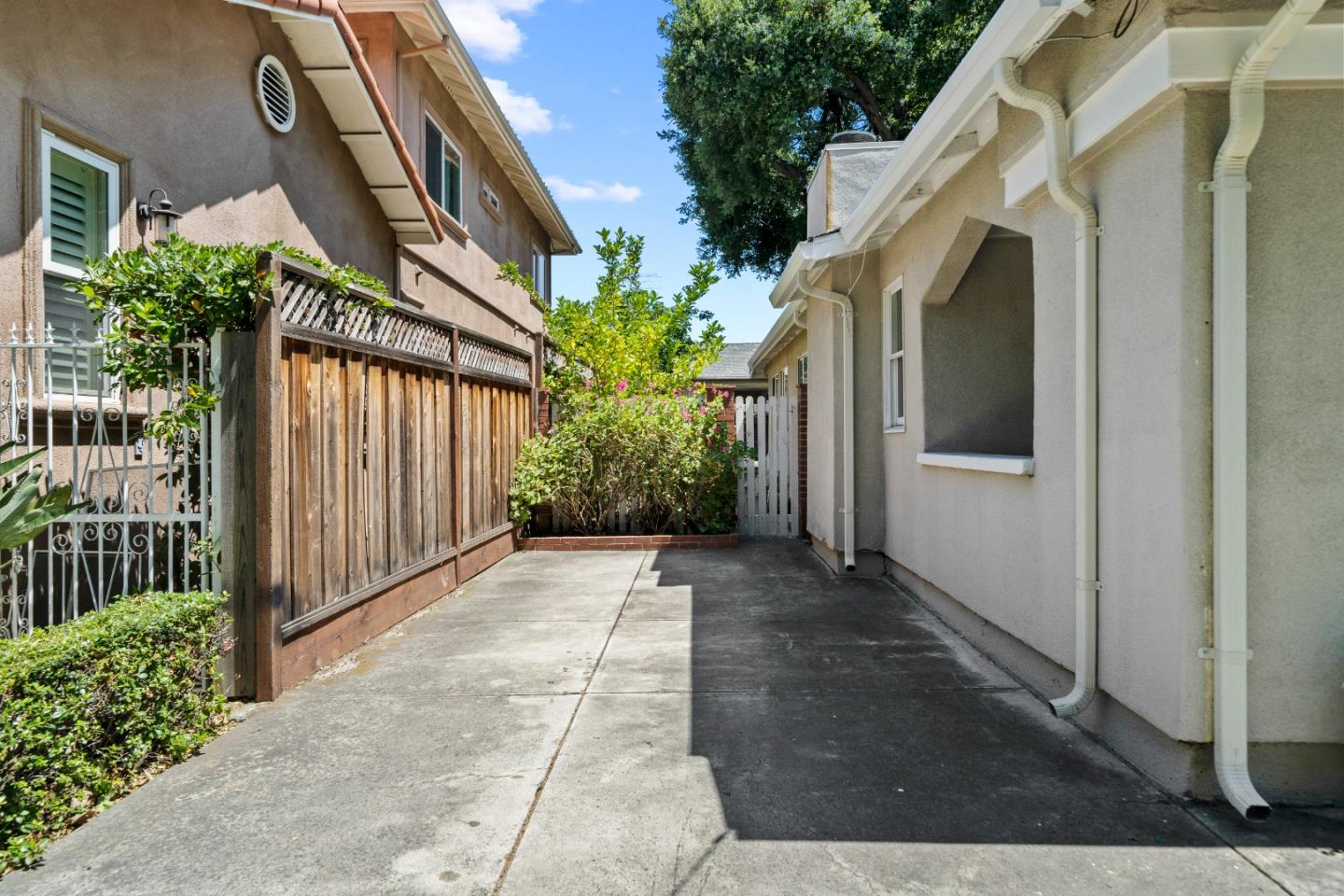 Detail Gallery Image 46 of 76 For 1394 Randol Ave, San Jose,  CA 95126 - 3 Beds | 2 Baths