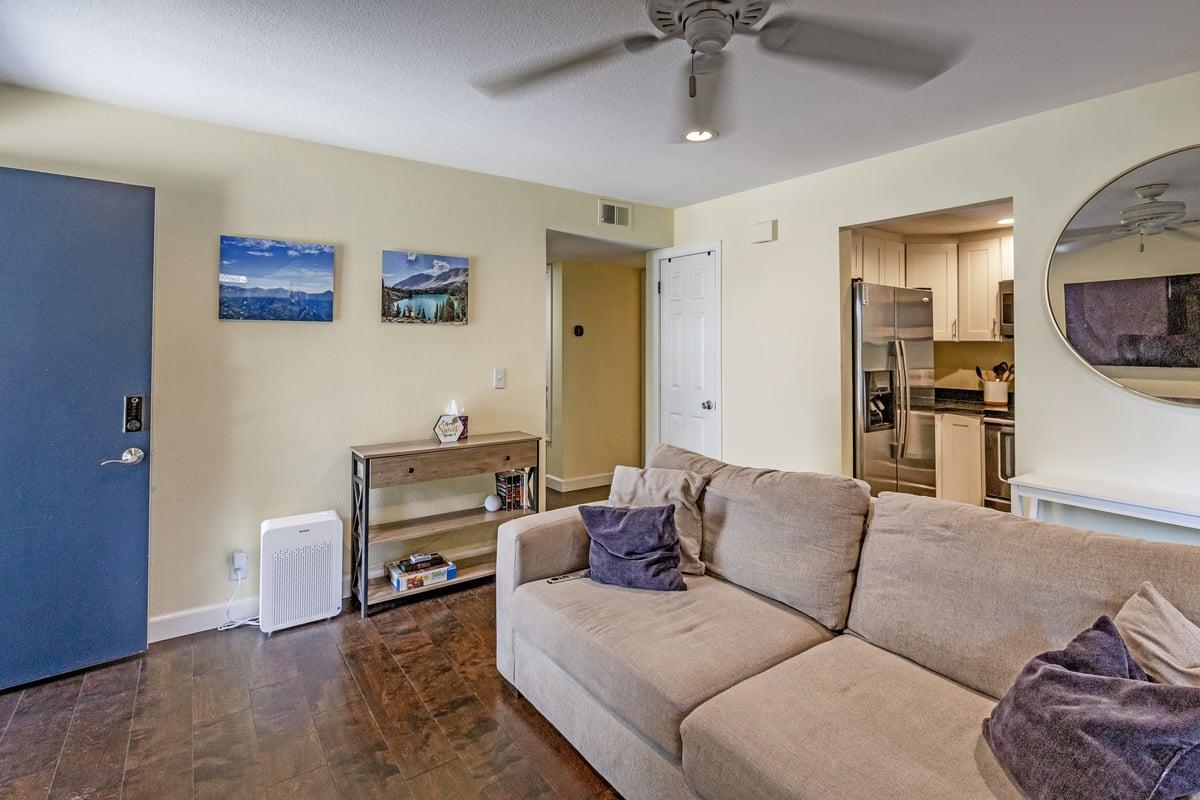 Detail Gallery Image 9 of 26 For 643 Yolo Ct, San Jose,  CA 95136 - 2 Beds | 2 Baths