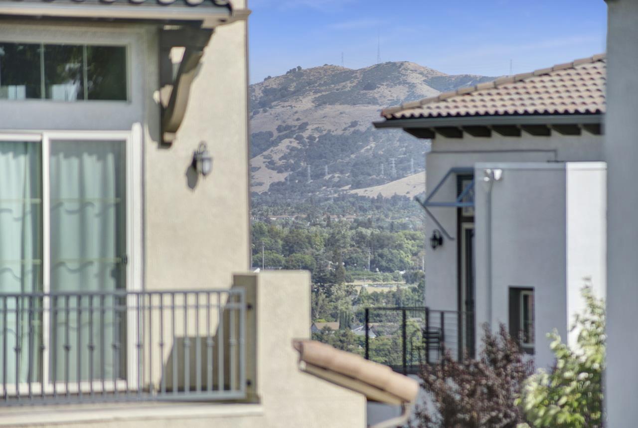 Detail Gallery Image 37 of 64 For 3079 Manuel Loop, San Jose,  CA 95136 - 4 Beds | 3/1 Baths