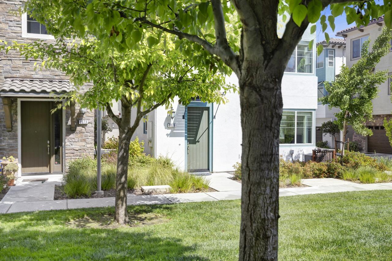 Detail Gallery Image 4 of 64 For 3079 Manuel Loop, San Jose,  CA 95136 - 4 Beds | 3/1 Baths
