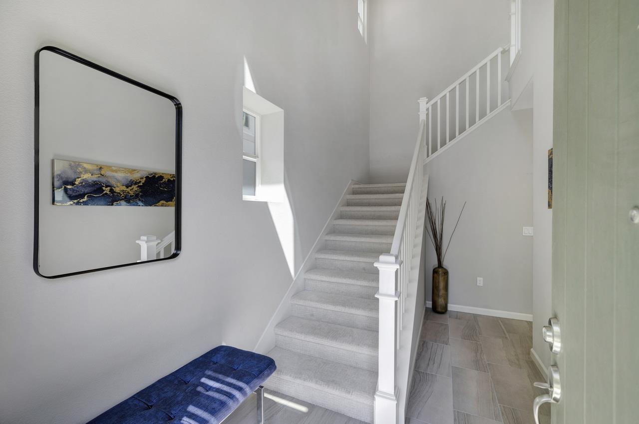 Detail Gallery Image 5 of 64 For 3079 Manuel Loop, San Jose,  CA 95136 - 4 Beds | 3/1 Baths