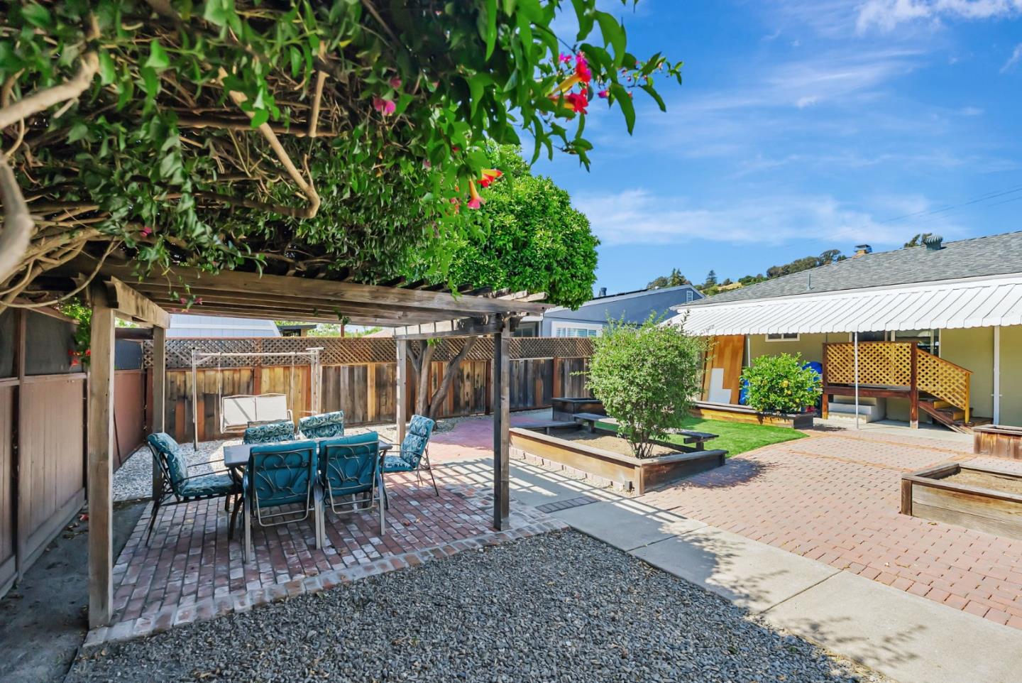 Detail Gallery Image 17 of 22 For 25875 Bel Aire Dr, Hayward,  CA 94542 - 2 Beds | 1 Baths