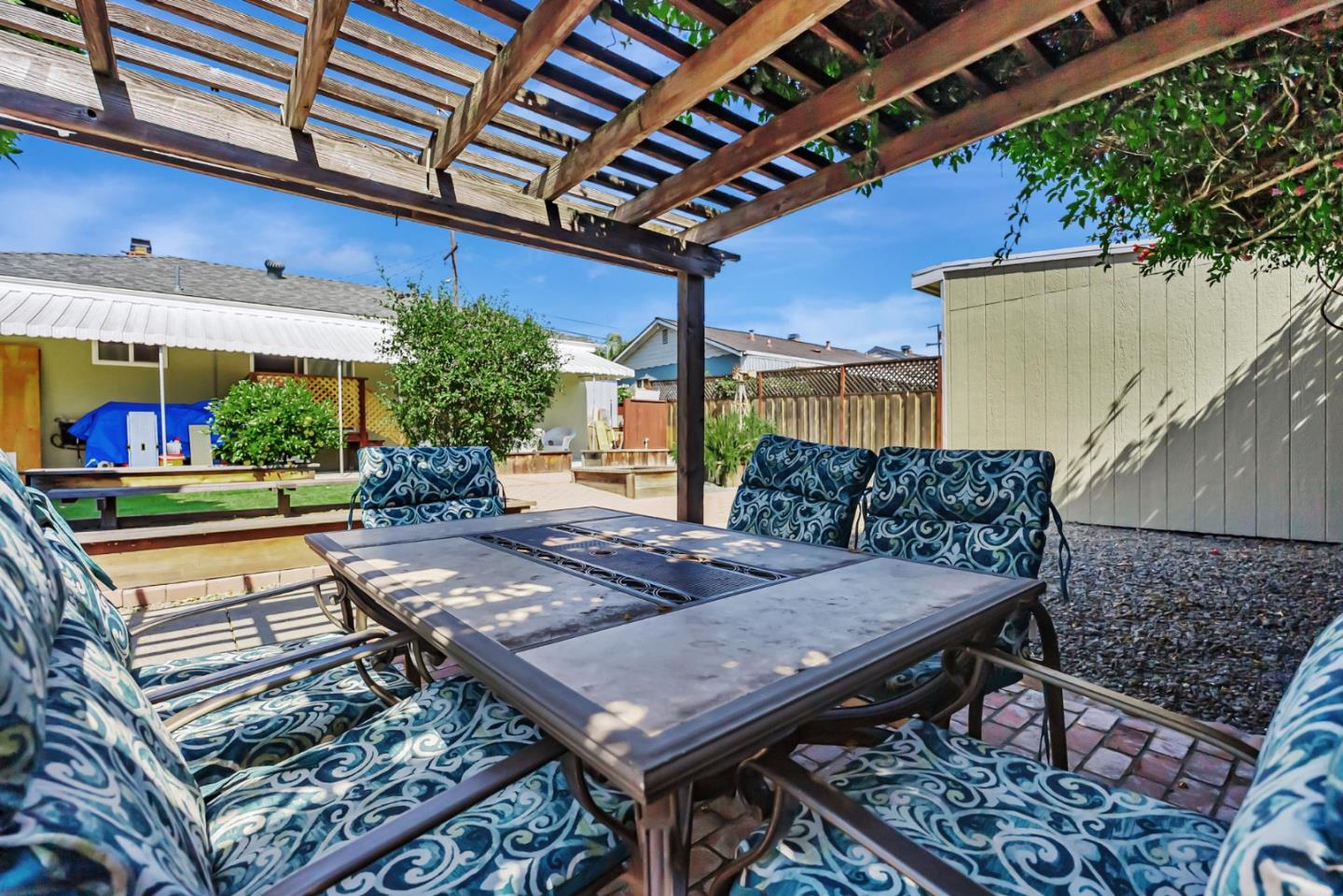 Detail Gallery Image 20 of 22 For 25875 Bel Aire Dr, Hayward,  CA 94542 - 2 Beds | 1 Baths