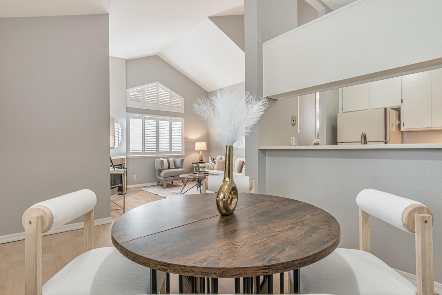 Detail Gallery Image 18 of 30 For 432 Coyote Creek Cir, San Jose,  CA 95116 - 1 Beds | 1 Baths