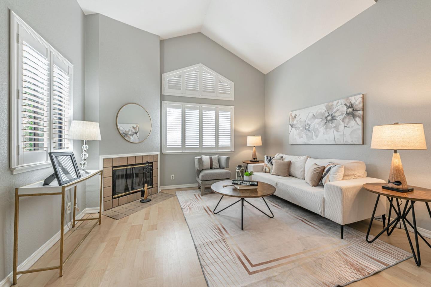 Detail Gallery Image 2 of 30 For 432 Coyote Creek Cir, San Jose,  CA 95116 - 1 Beds | 1 Baths