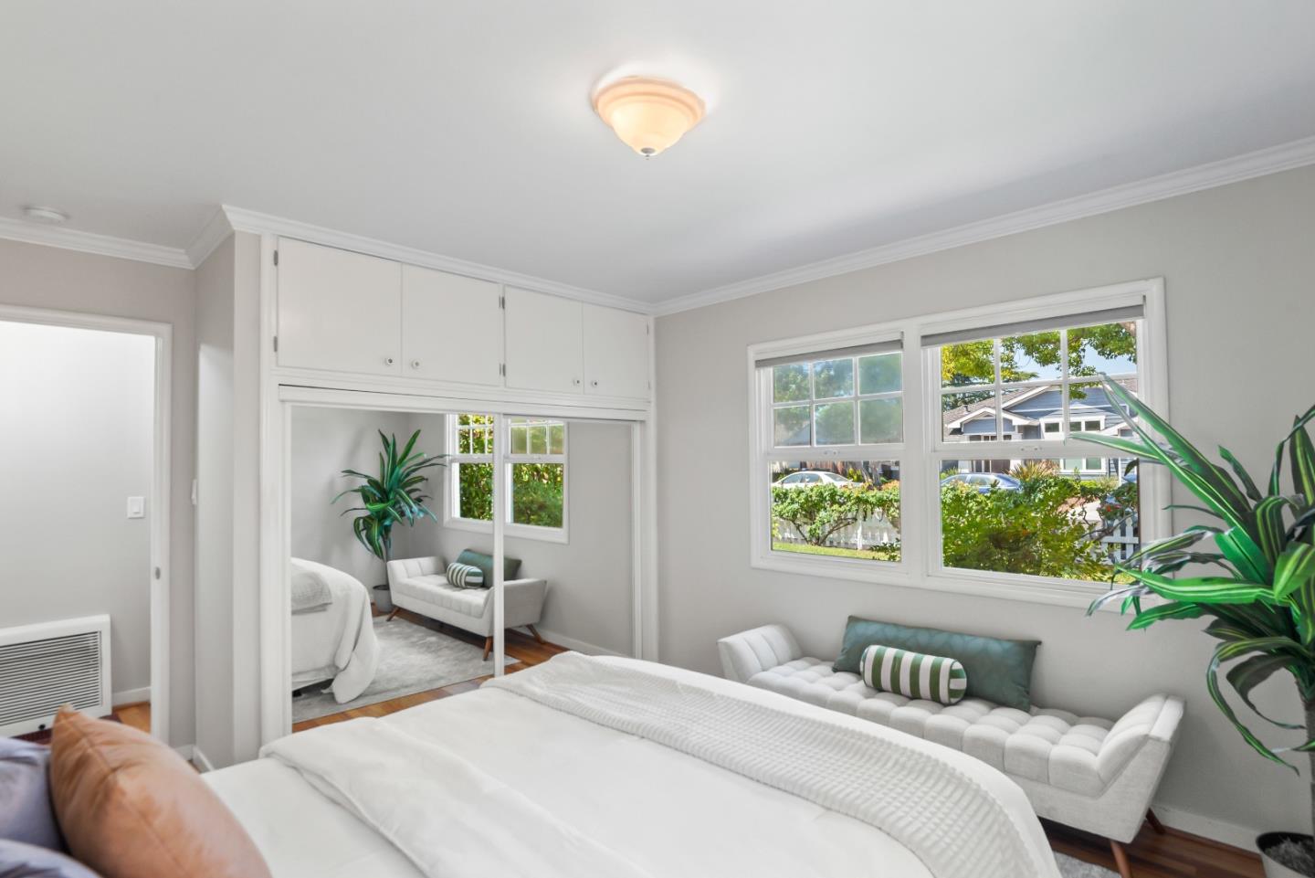 Detail Gallery Image 14 of 29 For 1380 Lillian Ave, Sunnyvale,  CA 94087 - 2 Beds | 1 Baths