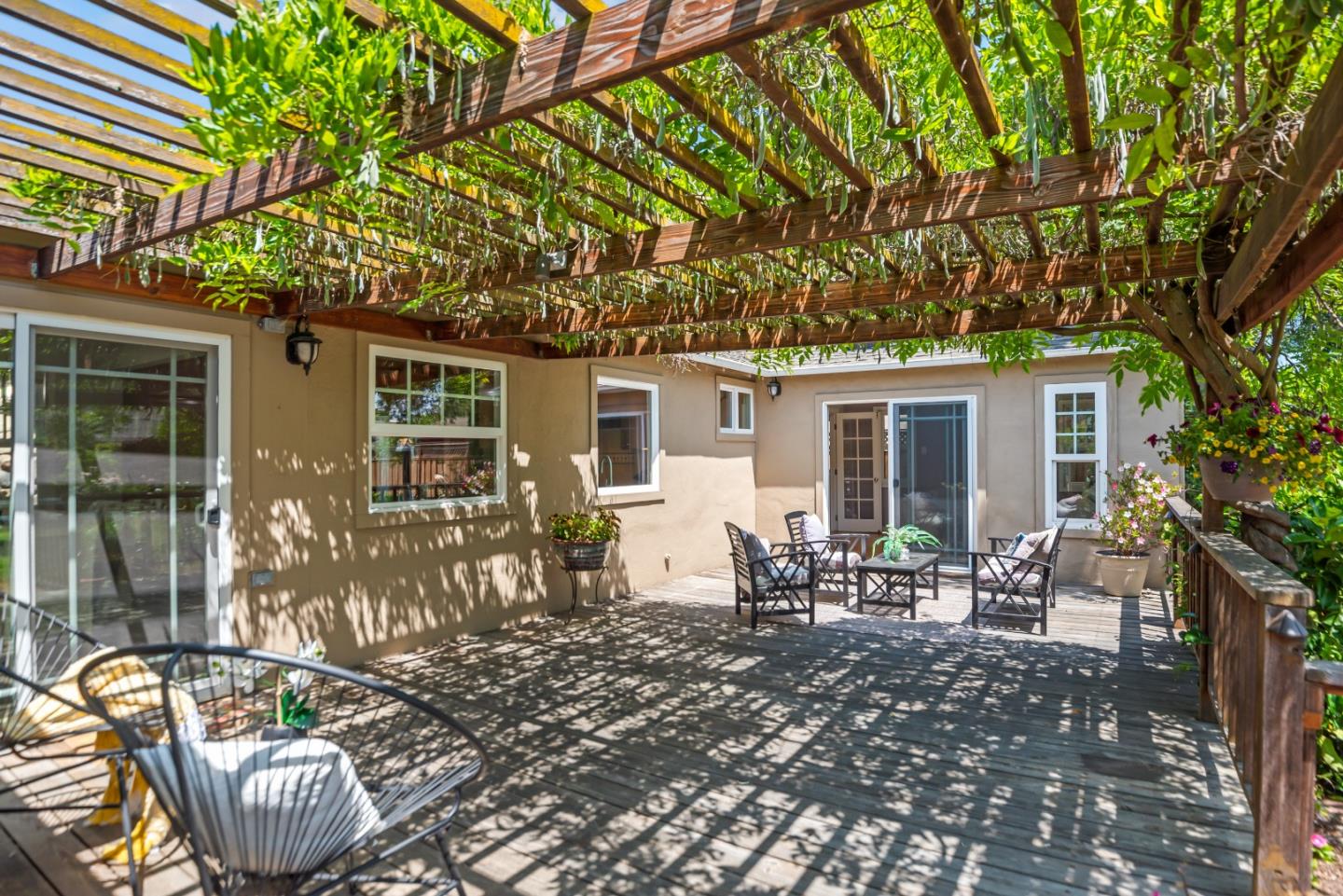 Detail Gallery Image 23 of 29 For 1380 Lillian Ave, Sunnyvale,  CA 94087 - 2 Beds | 1 Baths