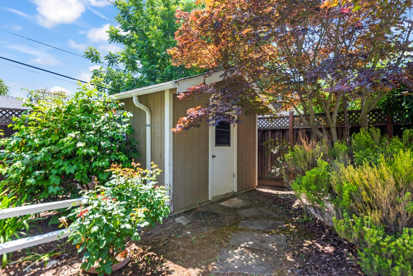 Detail Gallery Image 27 of 29 For 1380 Lillian Ave, Sunnyvale,  CA 94087 - 2 Beds | 1 Baths