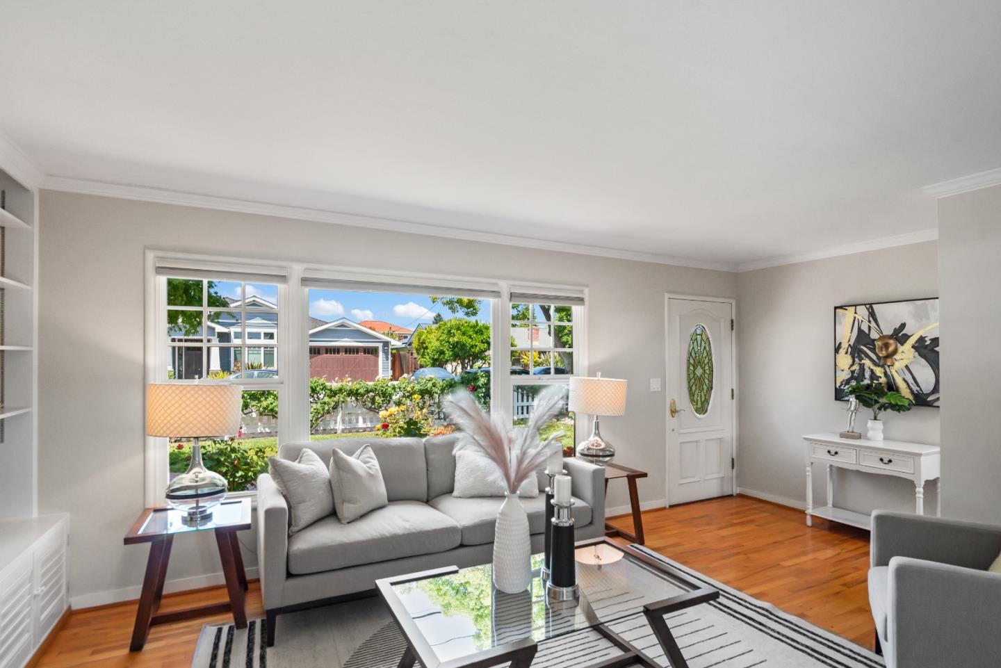 Detail Gallery Image 5 of 29 For 1380 Lillian Ave, Sunnyvale,  CA 94087 - 2 Beds | 1 Baths