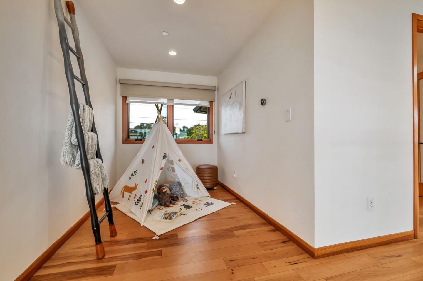 Detail Gallery Image 38 of 65 For 616 Bayview Dr, Aptos,  CA 95003 - 4 Beds | 4/1 Baths