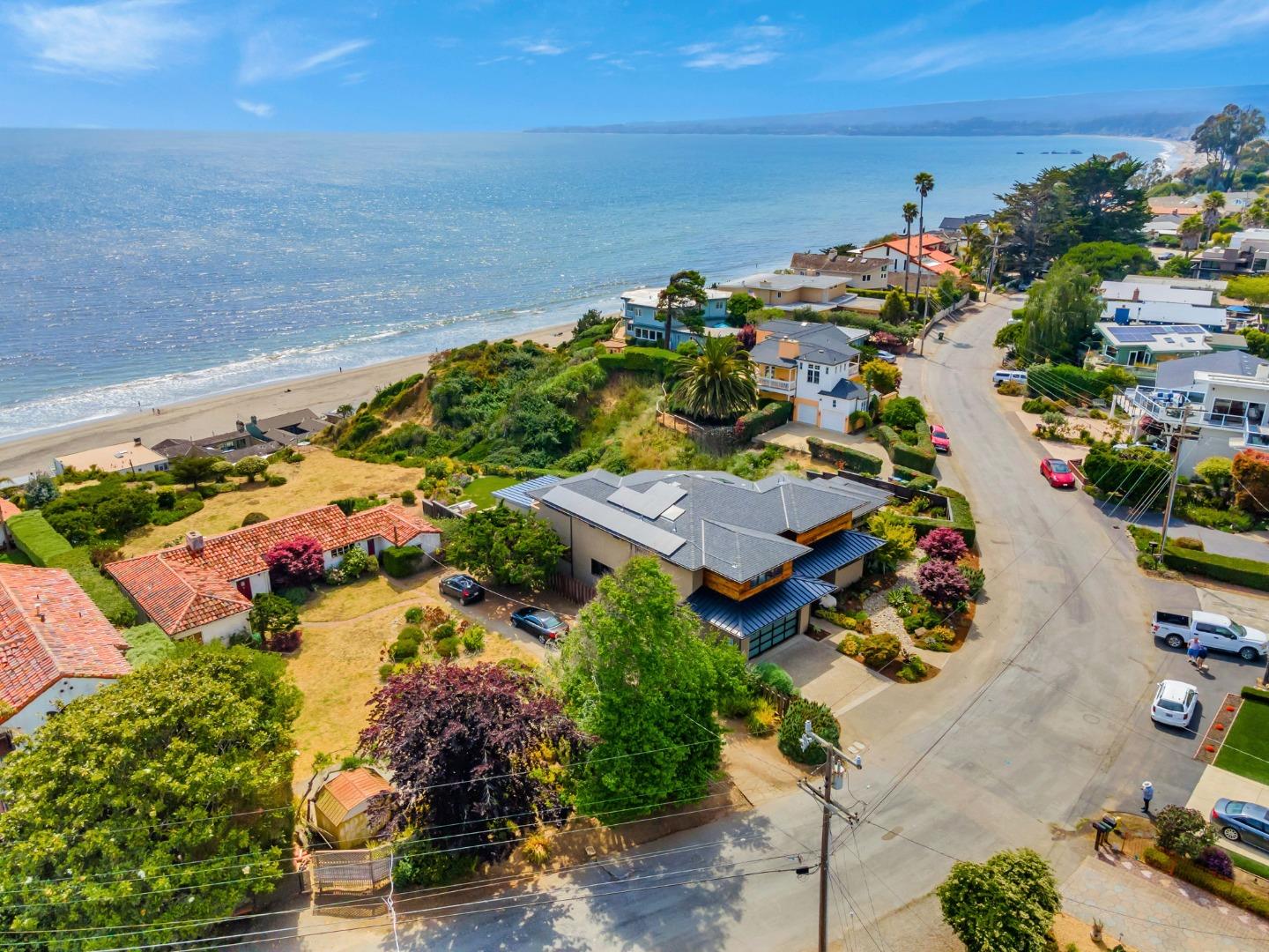 Detail Gallery Image 51 of 65 For 616 Bayview Dr, Aptos,  CA 95003 - 4 Beds | 4/1 Baths