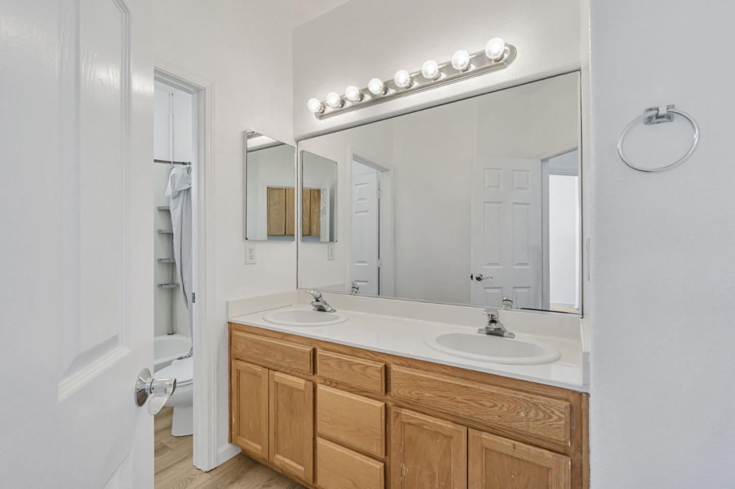 Detail Gallery Image 15 of 51 For 2636 Yorkshire Dr, Antioch,  CA 94531 - 4 Beds | 2/1 Baths