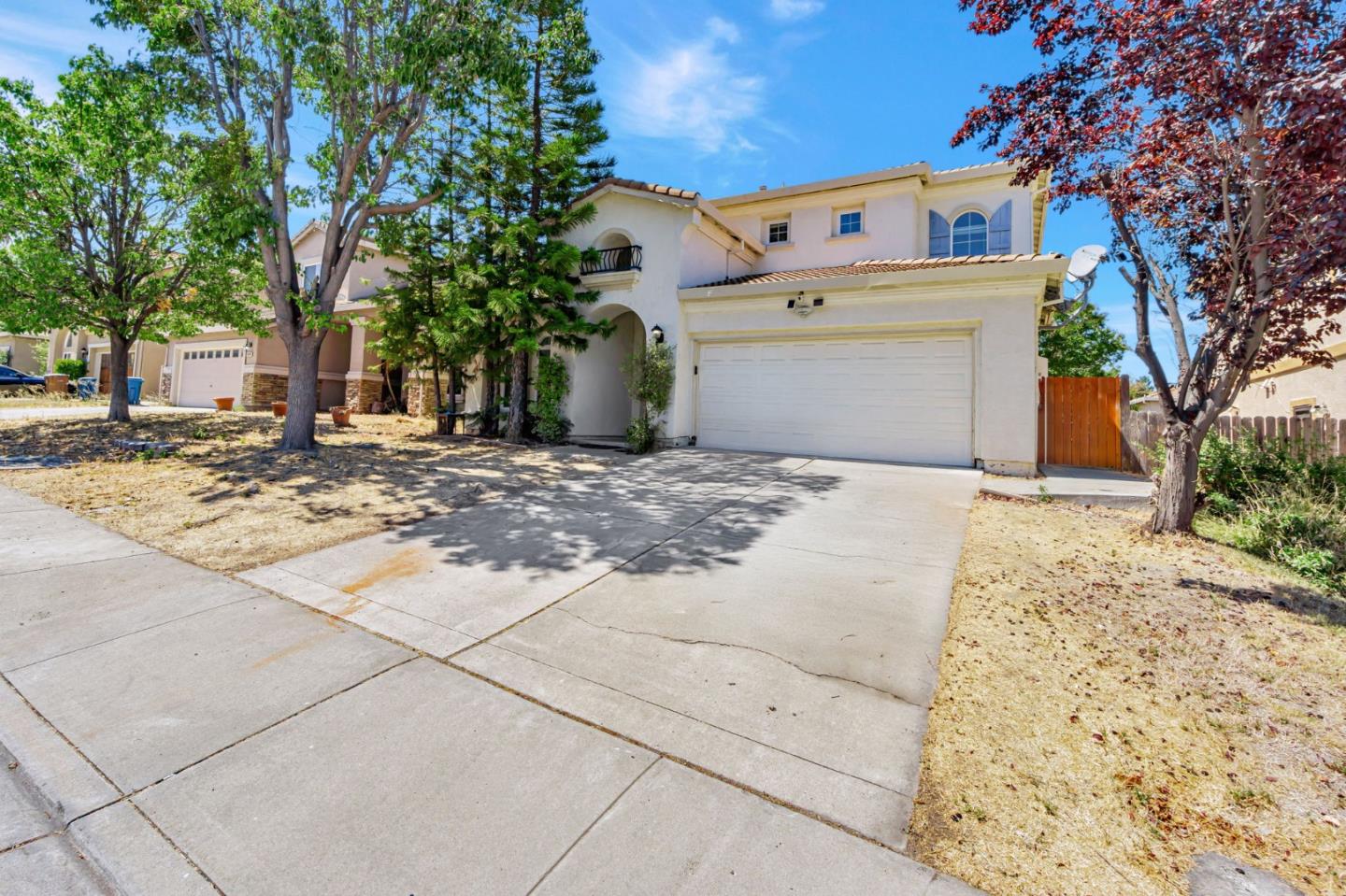 Detail Gallery Image 2 of 51 For 2636 Yorkshire Dr, Antioch,  CA 94531 - 4 Beds | 2/1 Baths