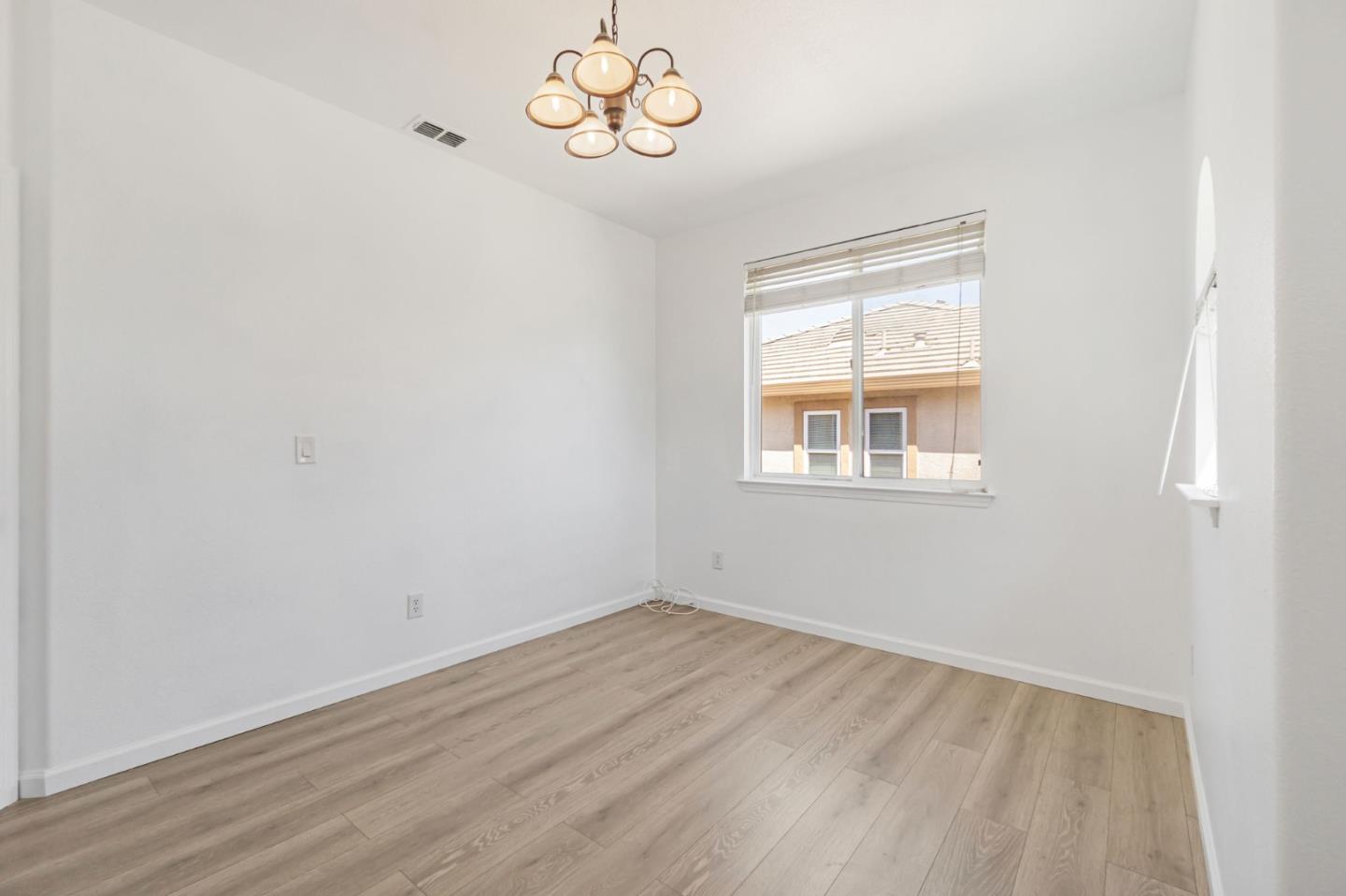 Detail Gallery Image 29 of 51 For 2636 Yorkshire Dr, Antioch,  CA 94531 - 4 Beds | 2/1 Baths