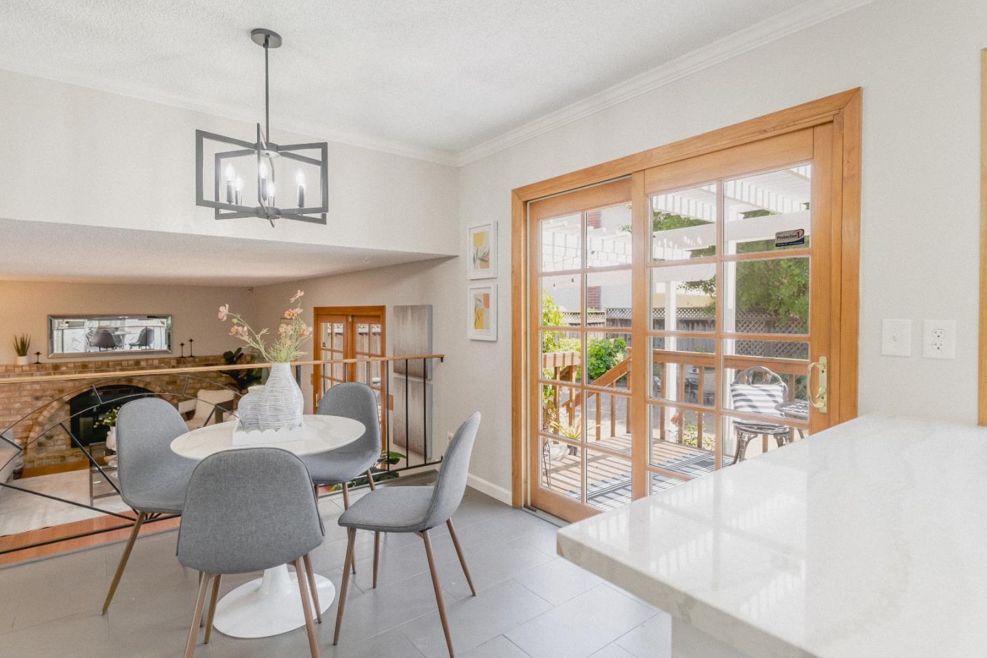 Detail Gallery Image 18 of 61 For 412 Bluefield Dr, San Jose,  CA 95136 - 4 Beds | 2/1 Baths