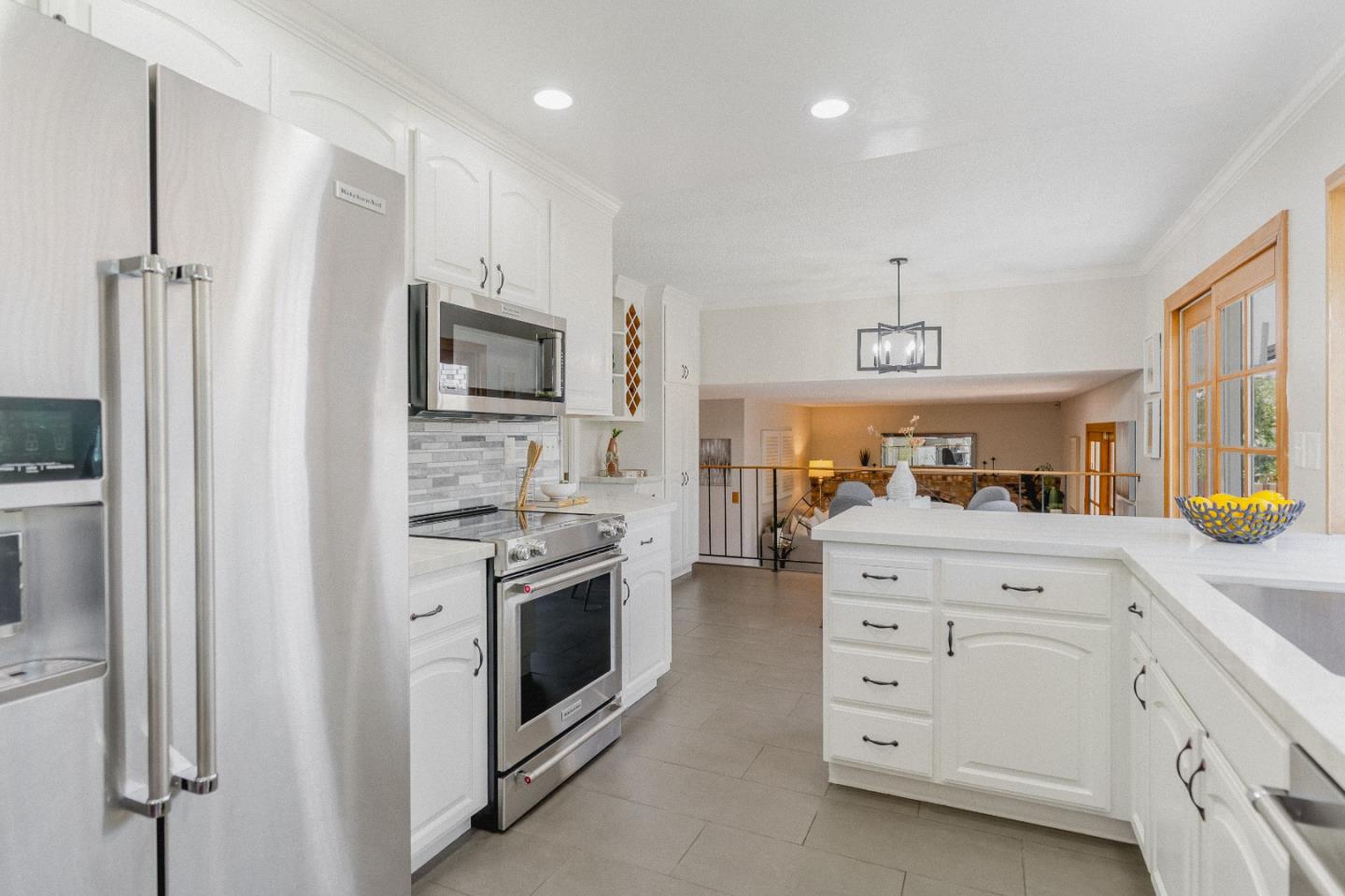 Detail Gallery Image 21 of 61 For 412 Bluefield Dr, San Jose,  CA 95136 - 4 Beds | 2/1 Baths