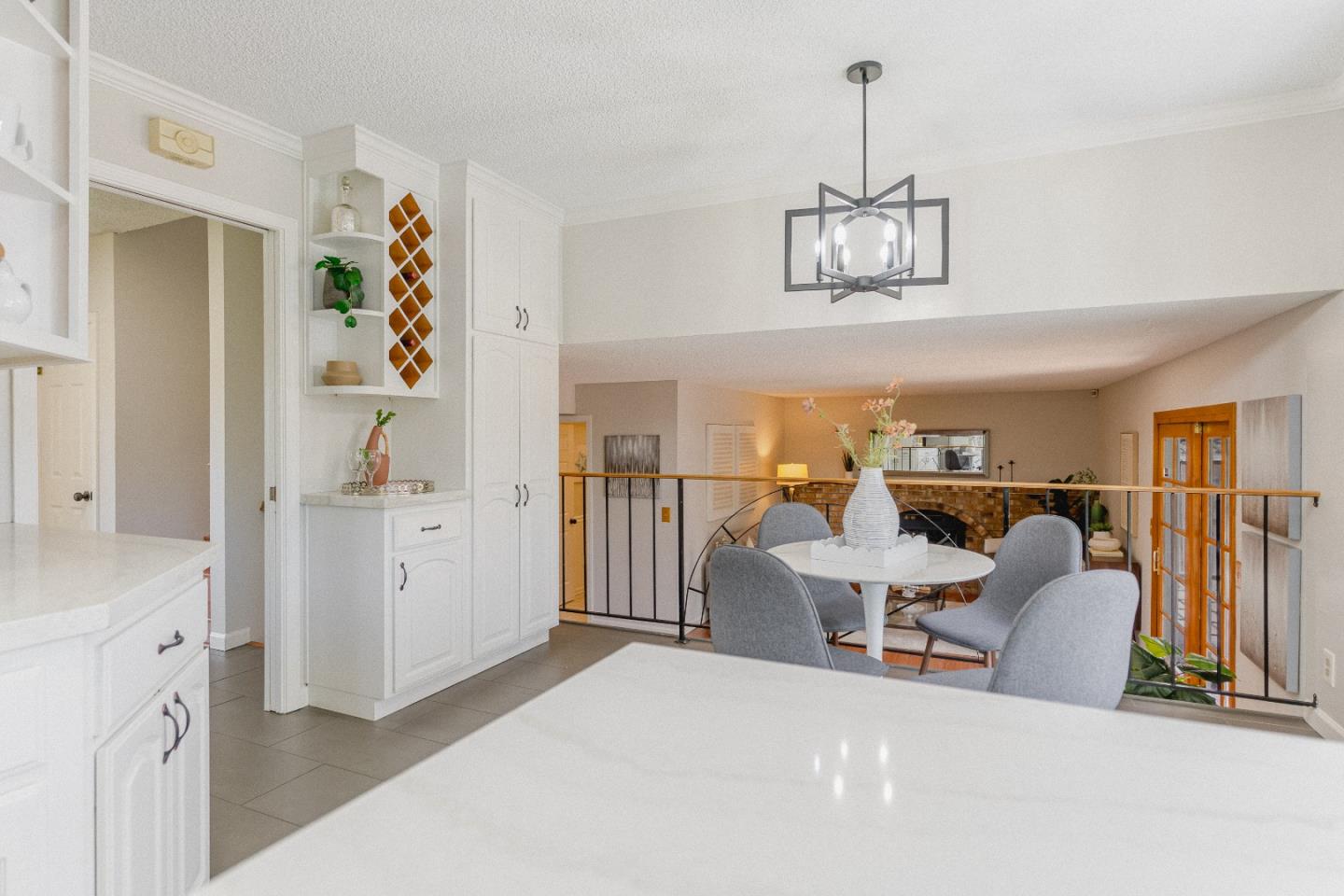 Detail Gallery Image 22 of 61 For 412 Bluefield Dr, San Jose,  CA 95136 - 4 Beds | 2/1 Baths