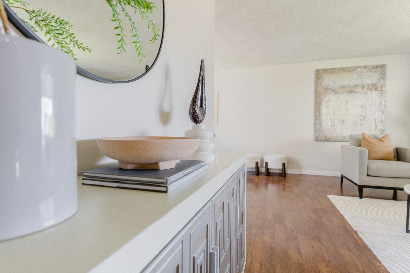 Detail Gallery Image 4 of 61 For 412 Bluefield Dr, San Jose,  CA 95136 - 4 Beds | 2/1 Baths
