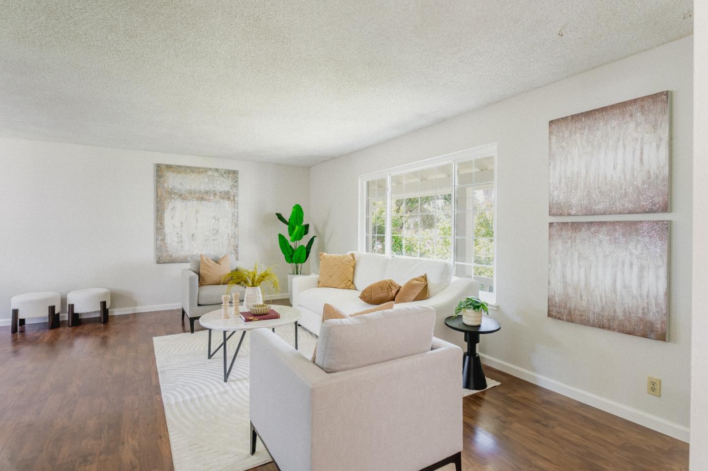 Detail Gallery Image 5 of 61 For 412 Bluefield Dr, San Jose,  CA 95136 - 4 Beds | 2/1 Baths