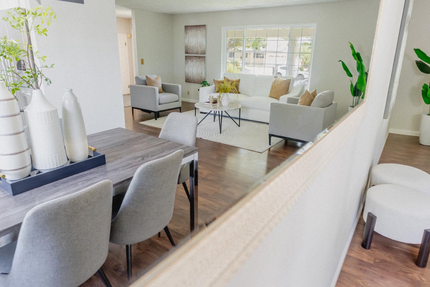 Detail Gallery Image 9 of 61 For 412 Bluefield Dr, San Jose,  CA 95136 - 4 Beds | 2/1 Baths