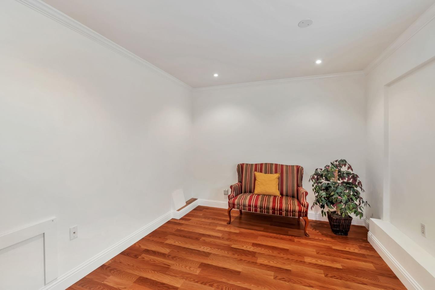 Detail Gallery Image 17 of 45 For 803 Thornhill Dr, Daly City,  CA 94015 - 3 Beds | 1 Baths