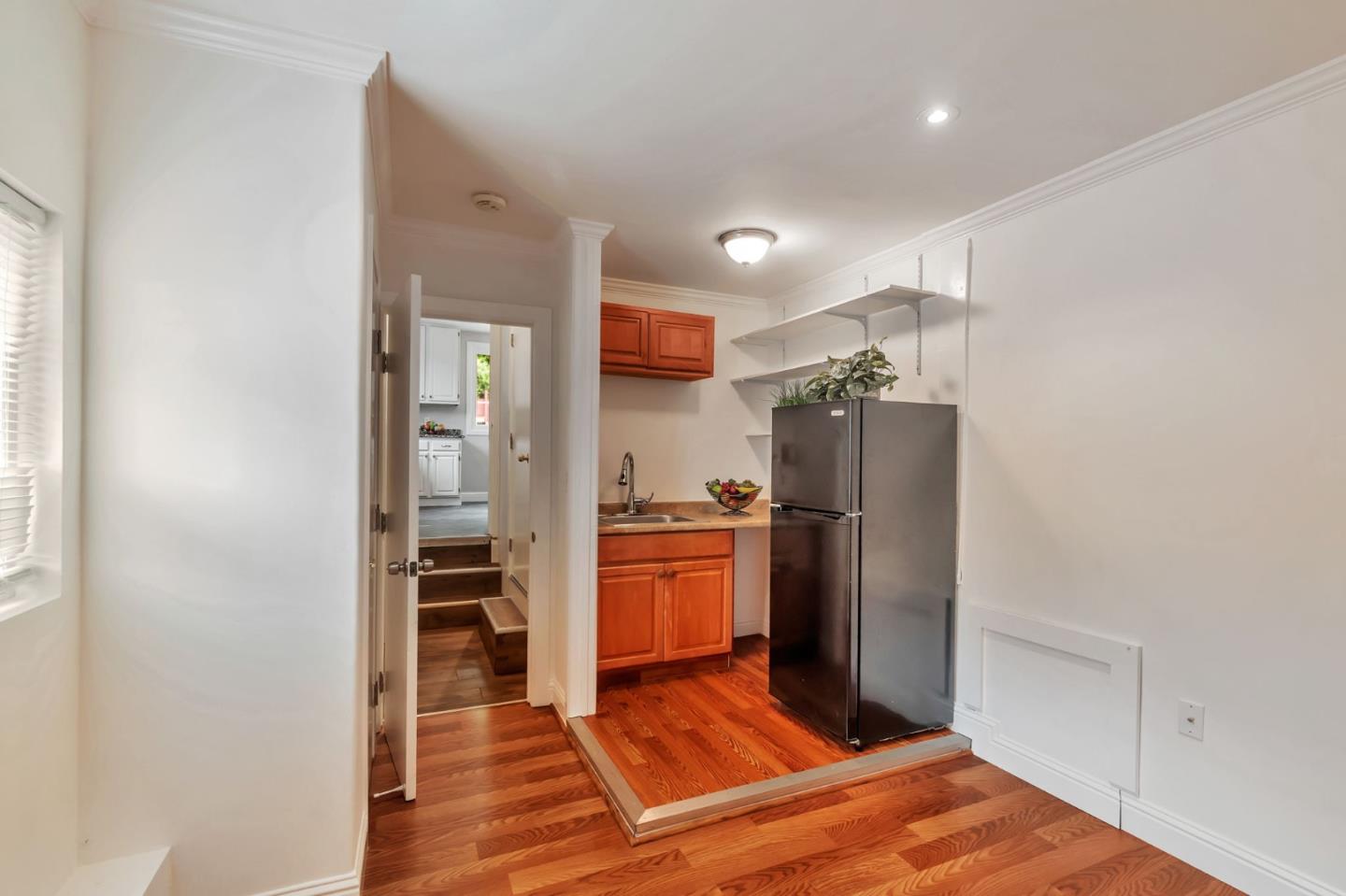 Detail Gallery Image 19 of 45 For 803 Thornhill Dr, Daly City,  CA 94015 - 3 Beds | 1 Baths