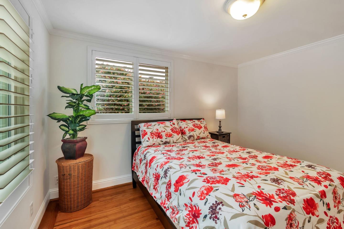 Detail Gallery Image 25 of 45 For 803 Thornhill Dr, Daly City,  CA 94015 - 3 Beds | 1 Baths