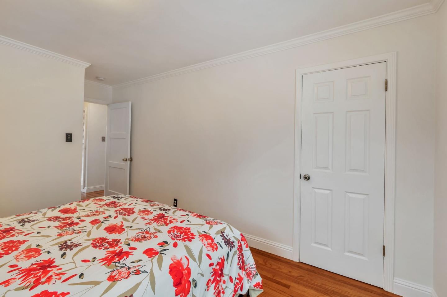 Detail Gallery Image 26 of 45 For 803 Thornhill Dr, Daly City,  CA 94015 - 3 Beds | 1 Baths