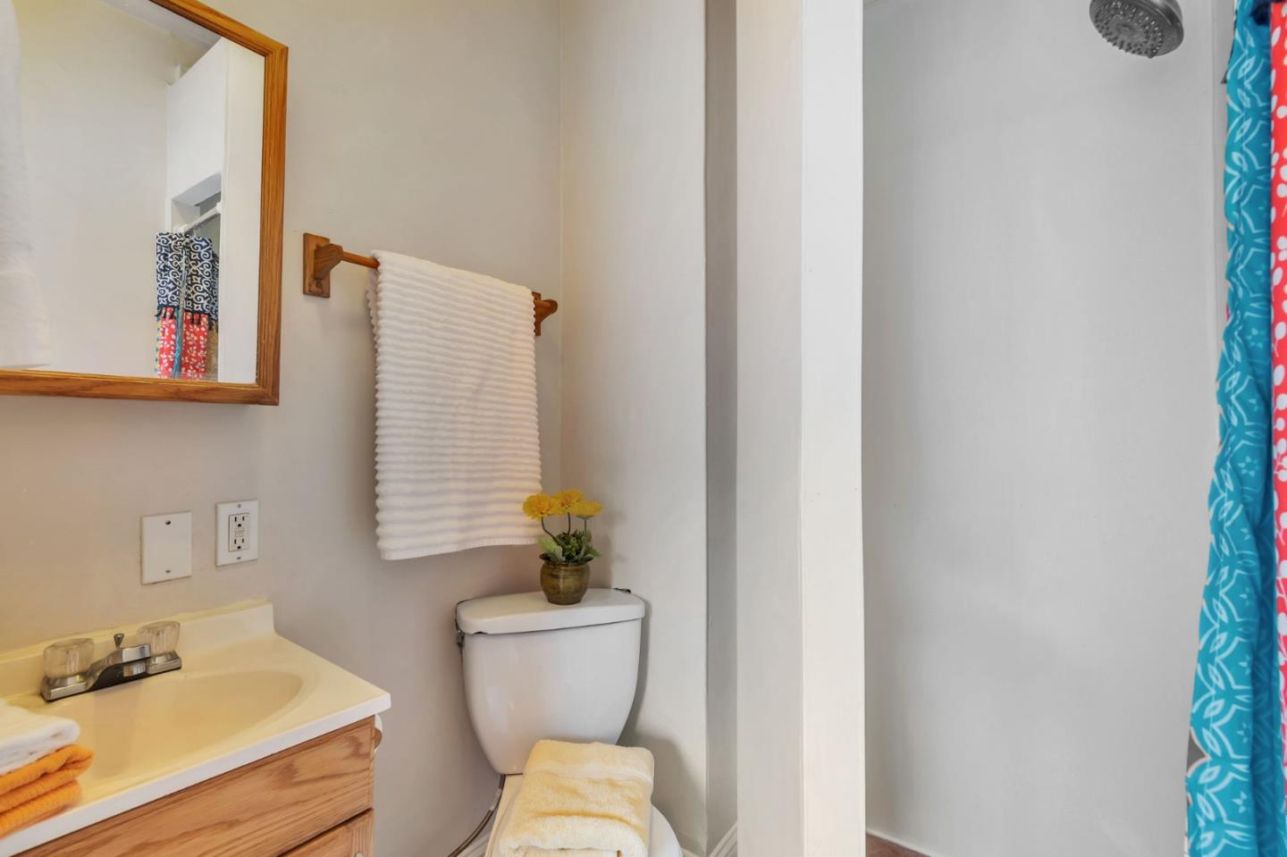 Detail Gallery Image 31 of 45 For 803 Thornhill Dr, Daly City,  CA 94015 - 3 Beds | 1 Baths