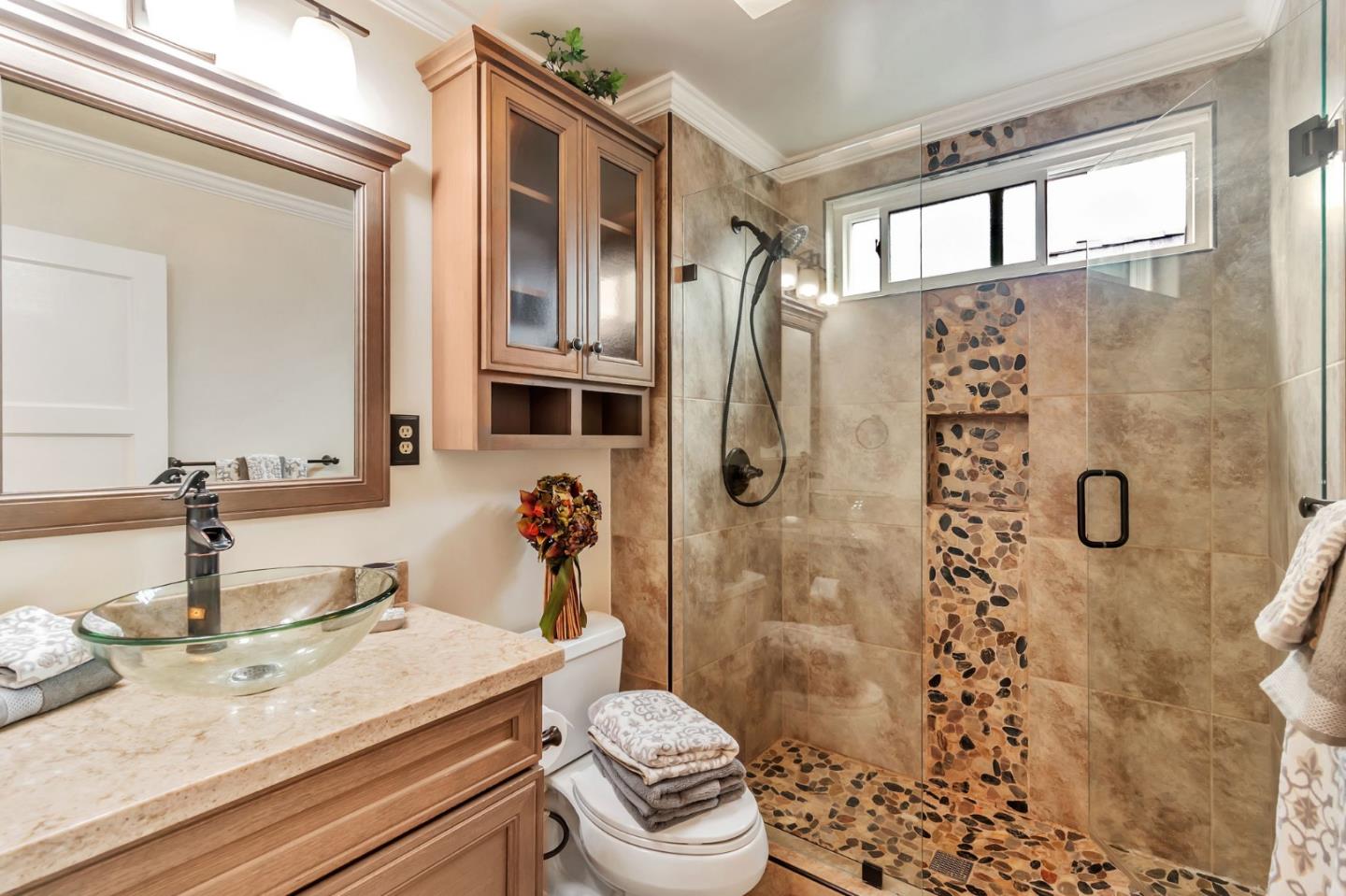 Detail Gallery Image 32 of 45 For 803 Thornhill Dr, Daly City,  CA 94015 - 3 Beds | 1 Baths