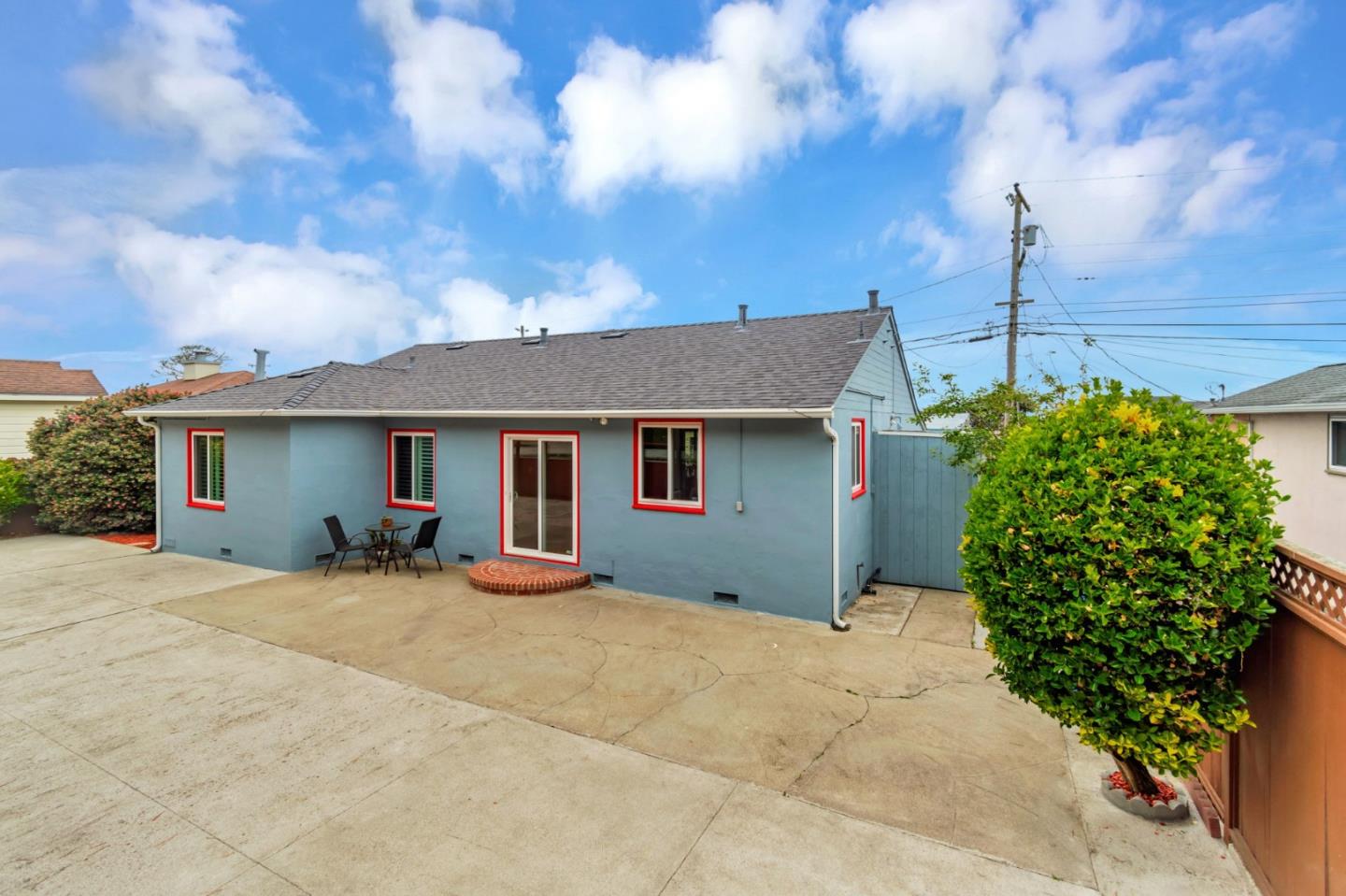 Detail Gallery Image 37 of 45 For 803 Thornhill Dr, Daly City,  CA 94015 - 3 Beds | 1 Baths