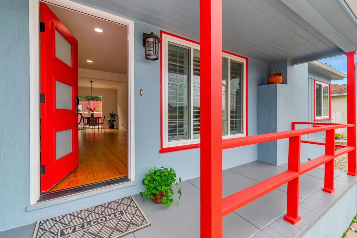 Detail Gallery Image 4 of 45 For 803 Thornhill Dr, Daly City,  CA 94015 - 3 Beds | 1 Baths