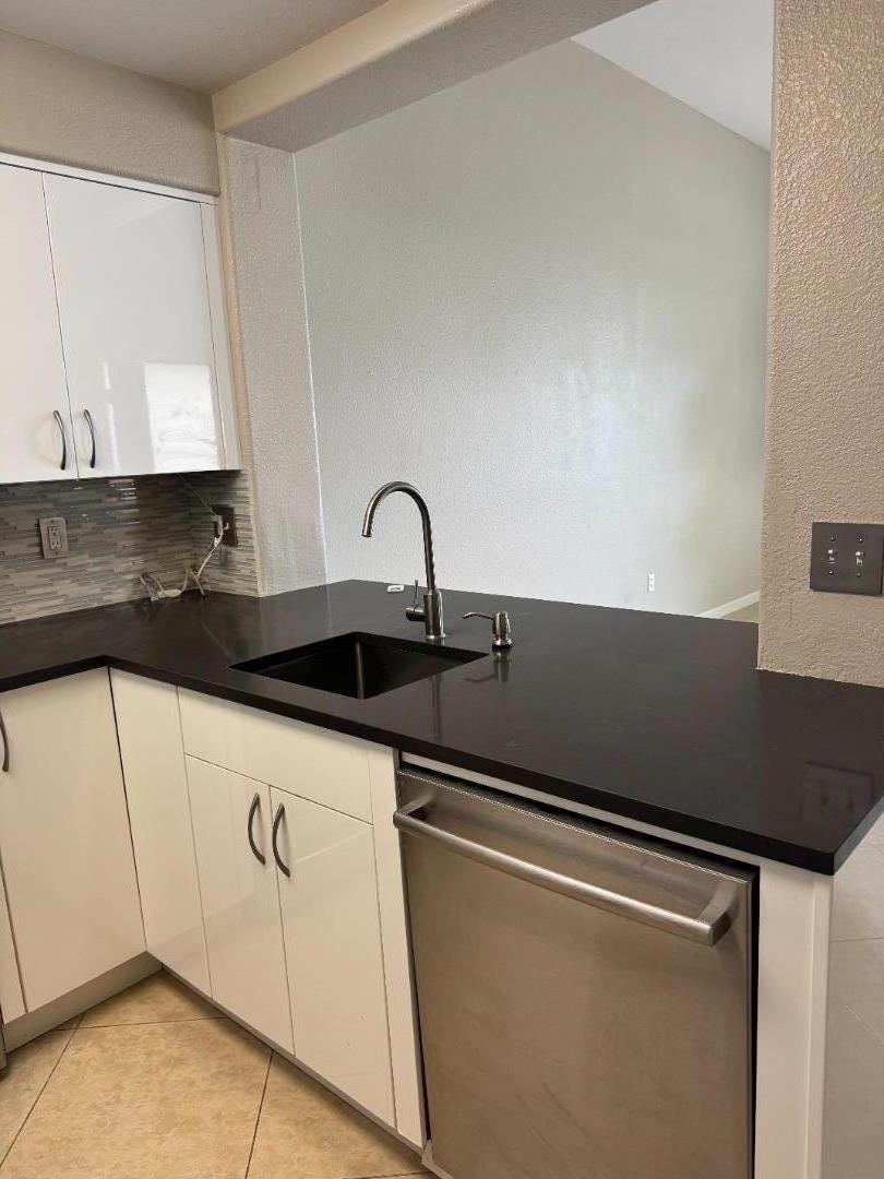 Detail Gallery Image 8 of 38 For 356 Everson Dr, Santa Cruz,  CA 95060 - 1 Beds | 1 Baths