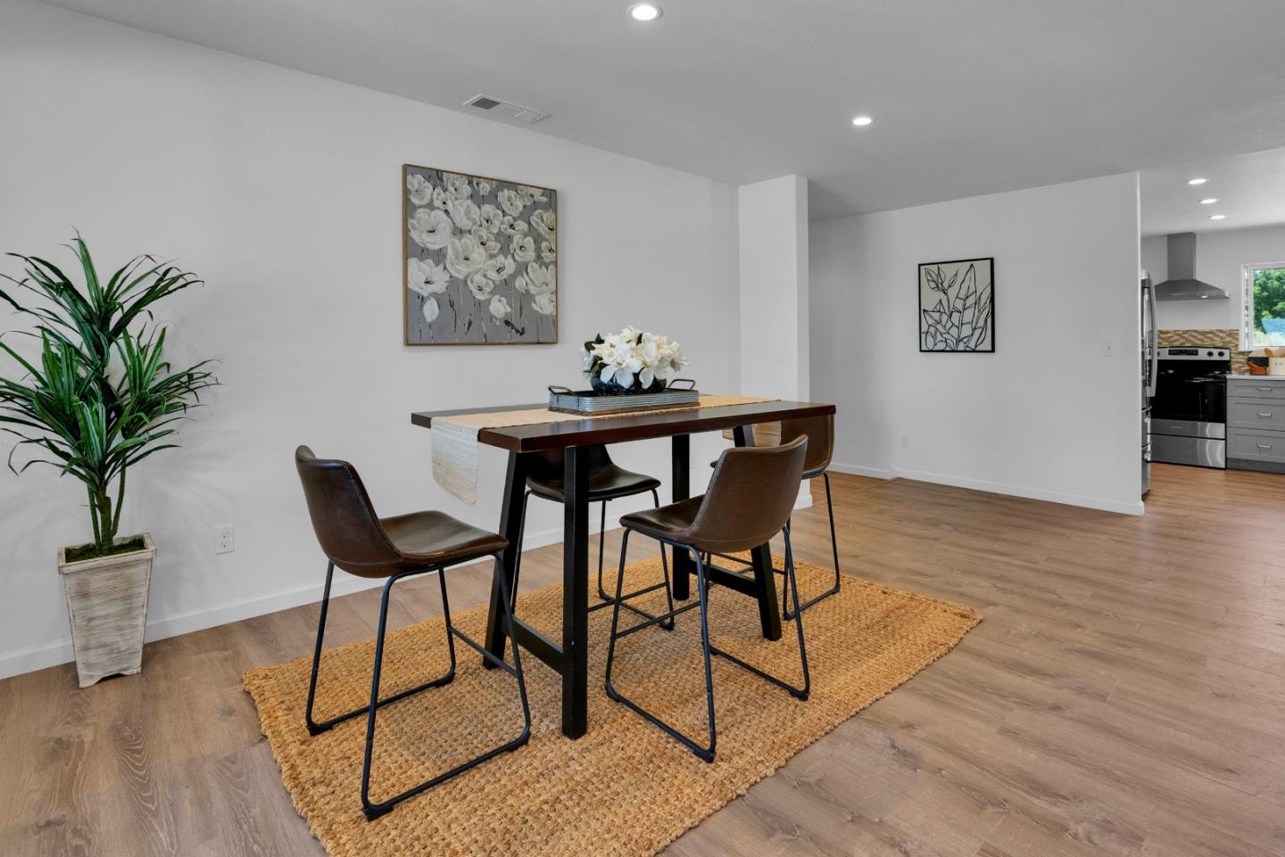Detail Gallery Image 22 of 38 For 490 Carson Ln, Watsonville,  CA 95076 - 2 Beds | 1 Baths