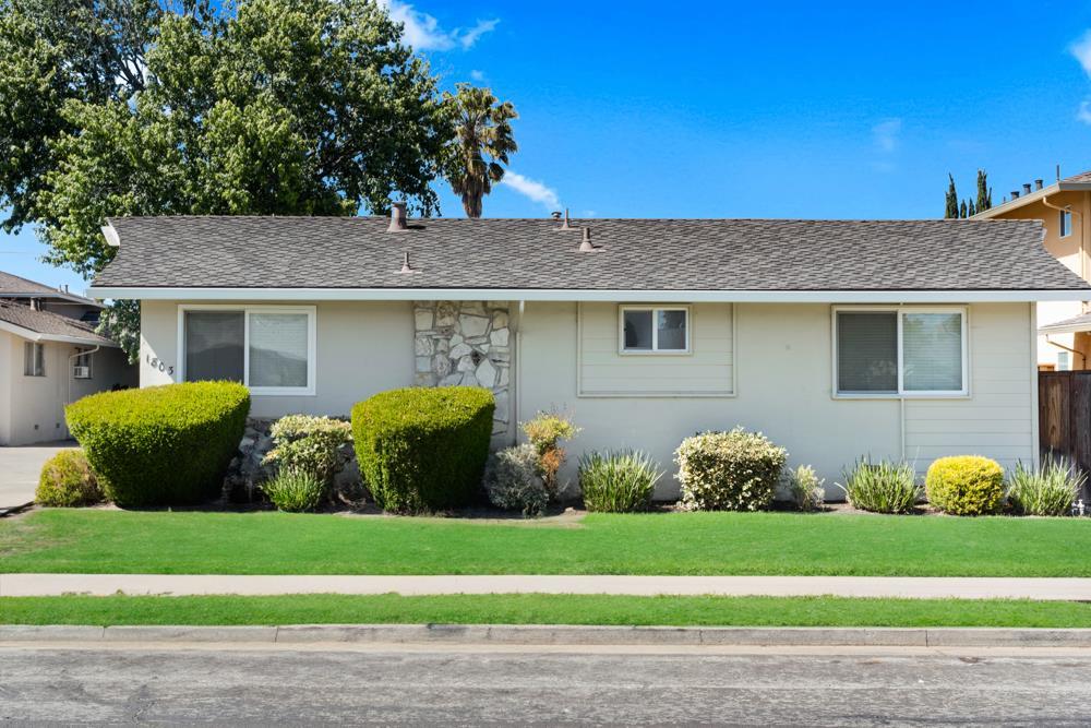 Detail Gallery Image 2 of 19 For 1803 Bucknall Rd, Campbell,  CA 95008 - 6 Beds | 3 Baths