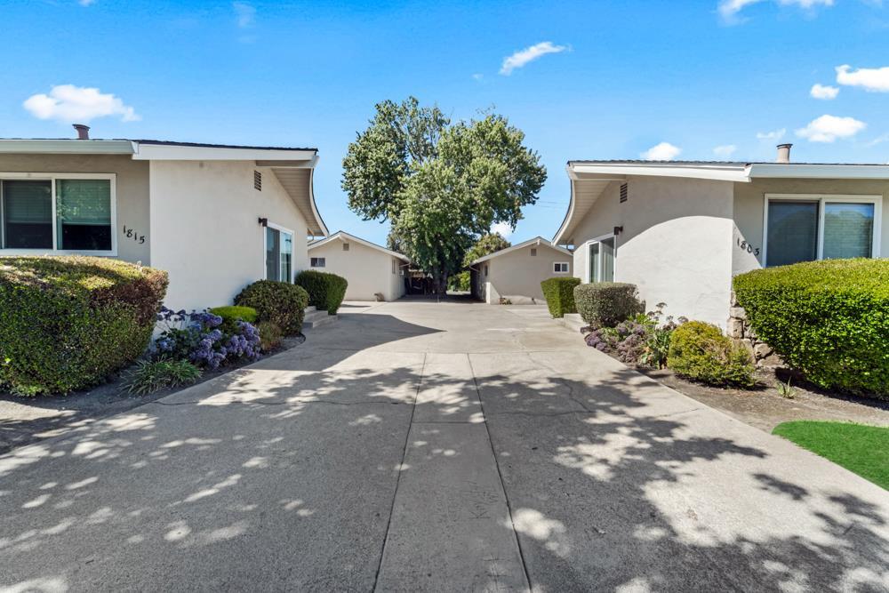 Detail Gallery Image 5 of 19 For 1815 Bucknall Rd, Campbell,  CA 95008 - 6 Beds | 3 Baths