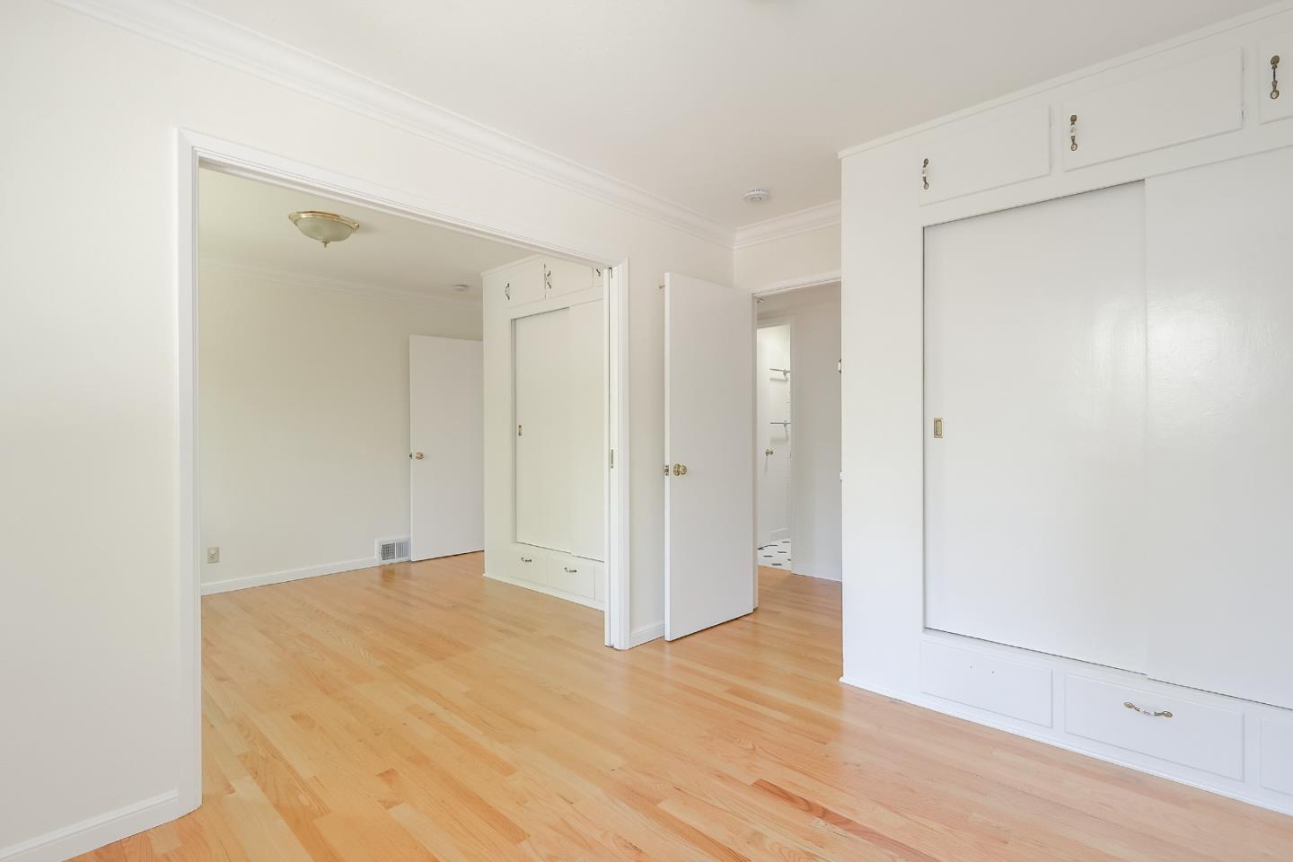 Detail Gallery Image 15 of 25 For 260 Santa Monica Ave, Menlo Park,  CA 94025 - 3 Beds | 2 Baths