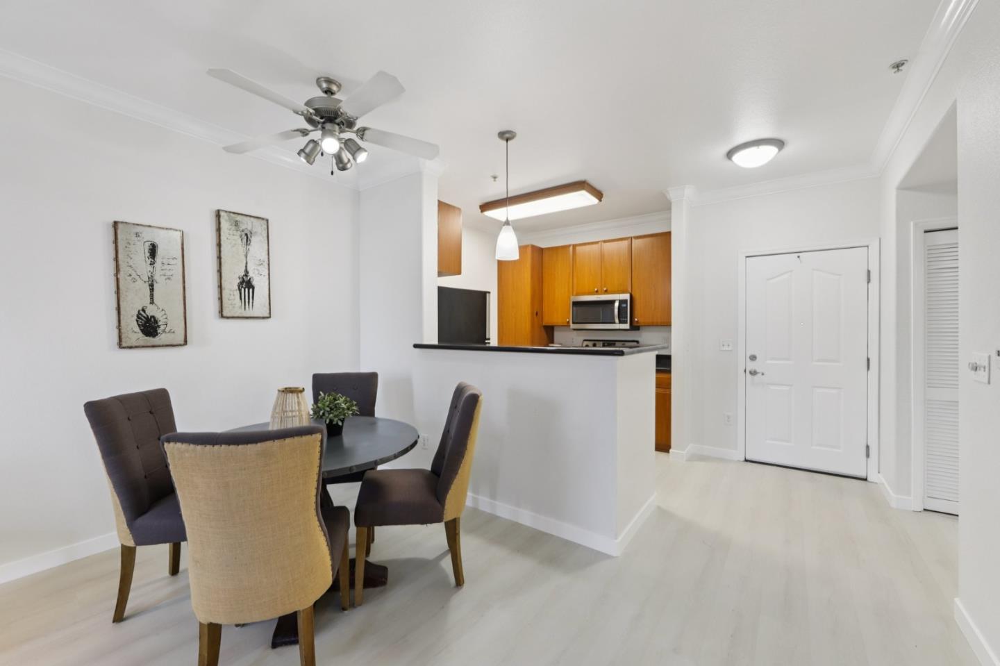 Detail Gallery Image 14 of 34 For 801 S Winchester Blvd #1118,  San Jose,  CA 95128 - 1 Beds | 1 Baths