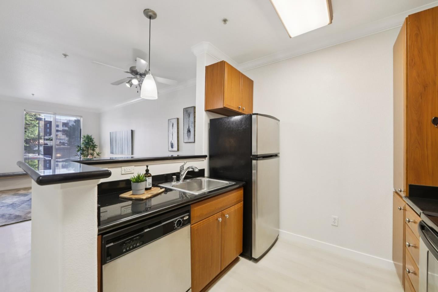 Detail Gallery Image 16 of 34 For 801 S Winchester Blvd #1118,  San Jose,  CA 95128 - 1 Beds | 1 Baths