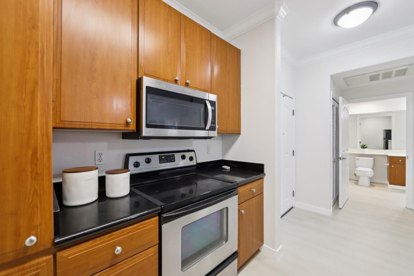 Detail Gallery Image 17 of 34 For 801 S Winchester Blvd #1118,  San Jose,  CA 95128 - 1 Beds | 1 Baths